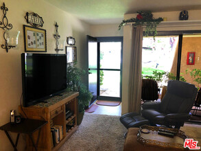 2801 N Los Felices Rd in Palm Springs, CA - Building Photo - Building Photo
