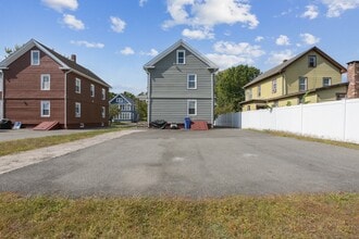 14 East St in Wallingford, CT - Building Photo - Building Photo