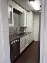 7985 SW 86th St in Miami, FL - Building Photo - Building Photo