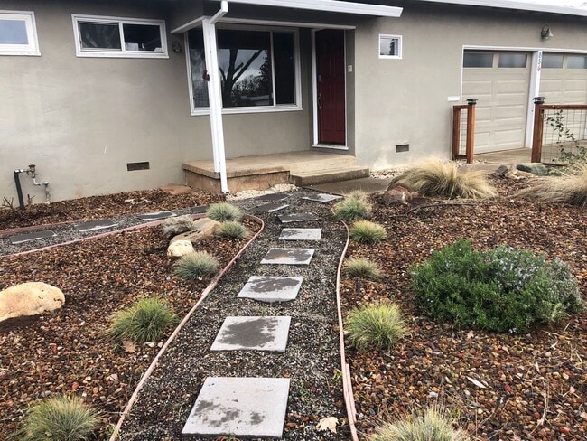 856 Moss Ave in Chico, CA - Building Photo - Building Photo