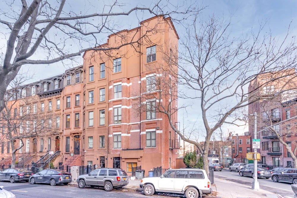 125-127 Lefferts Pl in Brooklyn, NY - Building Photo