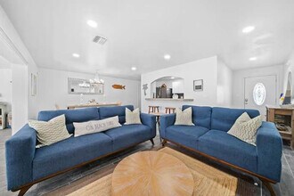 102 Deleon Rd in Cocoa Beach, FL - Building Photo - Building Photo