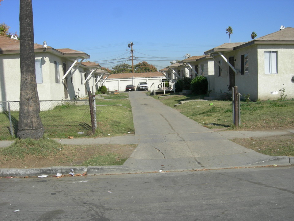 1131 W 91st St in Los Angeles, CA - Building Photo