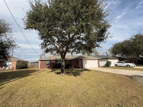 16277 Sun View Ln in Conroe, TX - Building Photo - Building Photo