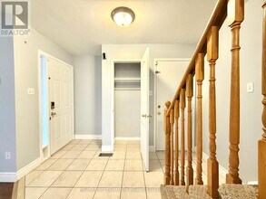 163 Willow Park Dr in Brampton, ON - Building Photo - Building Photo