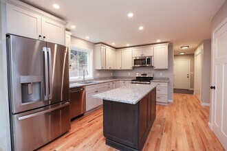 231 Putnam Hill Rd in Lyndeborough, NH - Building Photo - Building Photo