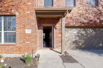 5828 Pebble Ridge Dr in McKinney, TX - Foto de edificio - Building Photo