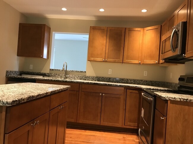 9050 Easton Rd in Ottsville, PA - Building Photo - Building Photo