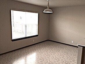 1110 Boatman Ave NW in Orting, WA - Foto de edificio - Building Photo