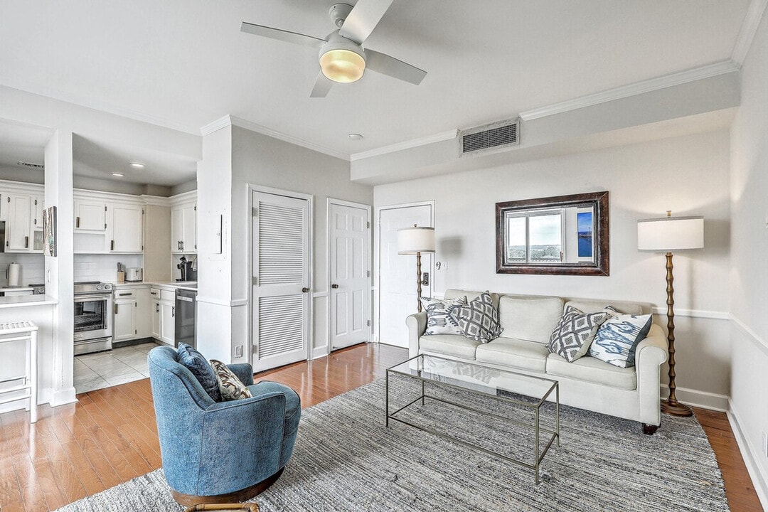 14 Murray Blvd in Charleston, SC - Building Photo