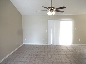 1411 Heather Glen Ln in Middleburg, FL - Building Photo - Building Photo