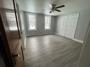 8939 Pecor St, Unit First floor in Portland, NY - Foto de edificio - Building Photo