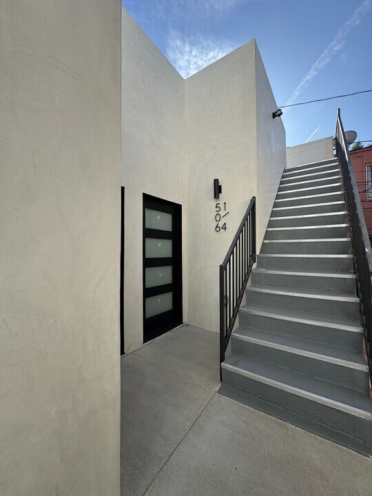 506 1/4 N Sweetzer Ave in Los Angeles, CA - Building Photo