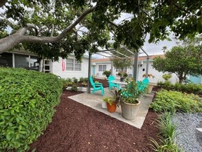 710 S Federal Hwy in Lake Worth Beach, FL - Building Photo - Building Photo