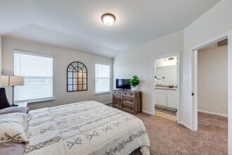 13814 Enzo Gate in San Antonio, TX - Building Photo - Building Photo