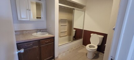 24 Owens Dr in Florence, CO - Building Photo - Building Photo