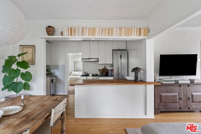 648 Palms Blvd in Los Angeles, CA - Building Photo - Building Photo