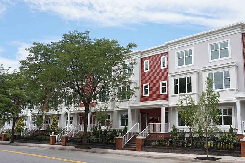 Gateway Townhomes in Peekskill, NY - Foto de edificio