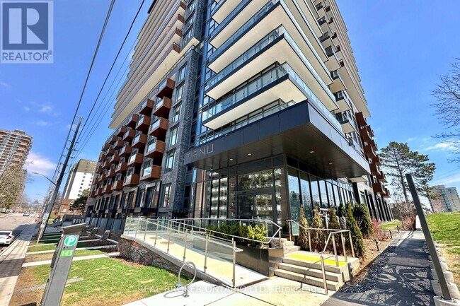 21 Park St E in Mississauga, ON - Building Photo - Building Photo