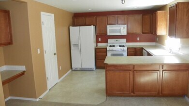 20067 Mt Hope Ln in Bend, OR - Foto de edificio - Building Photo