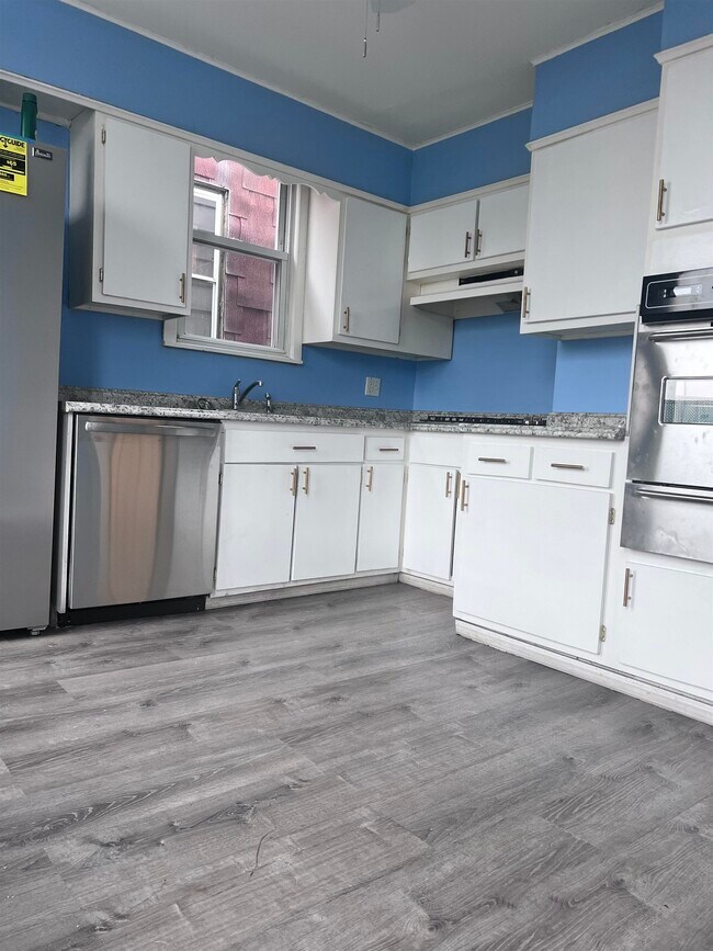 205 Highwood Ave in Weehawken, NJ - Foto de edificio - Building Photo