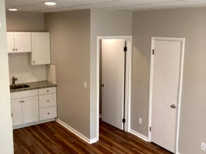 81 E Broad St in Bethlehem, PA - Foto de edificio - Building Photo