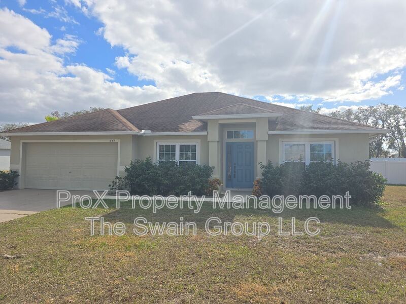 640 Hatchwood Dr in Haines City, FL - Building Photo