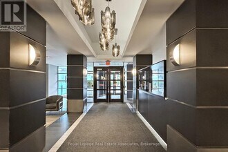 399 Adelaide St W in Toronto, ON - Building Photo - Building Photo