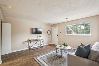 730 Kenridge Pkwy in Decatur, GA - Building Photo - Building Photo
