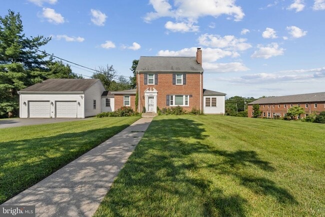 property at 15118 Liberty Grove Dr