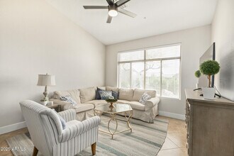 9716 E Janice Way in Scottsdale, AZ - Building Photo - Building Photo