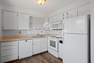 2702 E 31st Ave-Unit -2704 in Spokane, WA - Foto de edificio - Building Photo