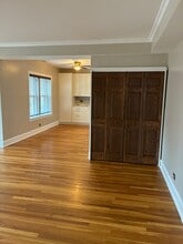 801 Erie St, Unit #2 in Oak Park, IL - Foto de edificio - Building Photo