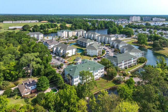 Waterfront at Briarcliffe Commons in Myrtle Beach, SC - Foto de edificio - Building Photo