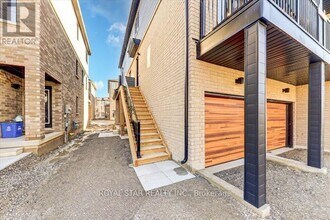 14 Pumpkin Cor Cres in Barrie, ON - Building Photo - Building Photo