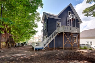 17 Church St, Unit 1 in Hopkinton, MA - Building Photo - Building Photo