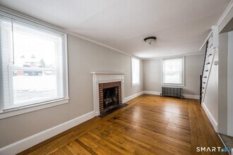 426 Main St in Durham, CT - Building Photo - Building Photo