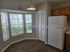 1001 Little Creek Rd in Orlando, FL - Foto de edificio - Building Photo