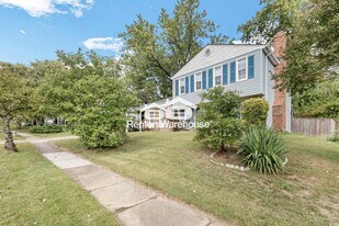 2702 Muskogee St in Adelphi, MD - Building Photo