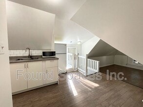 482 King William St in Hamilton, ON - Building Photo - Building Photo