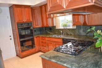 1458 Dara St in Camarillo, CA - Building Photo - Building Photo