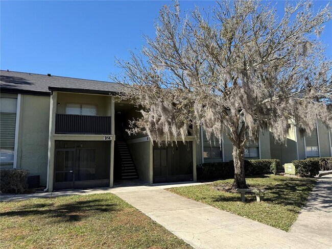 914 Lake Destiny Rd in Altamonte Springs, FL - Building Photo - Building Photo