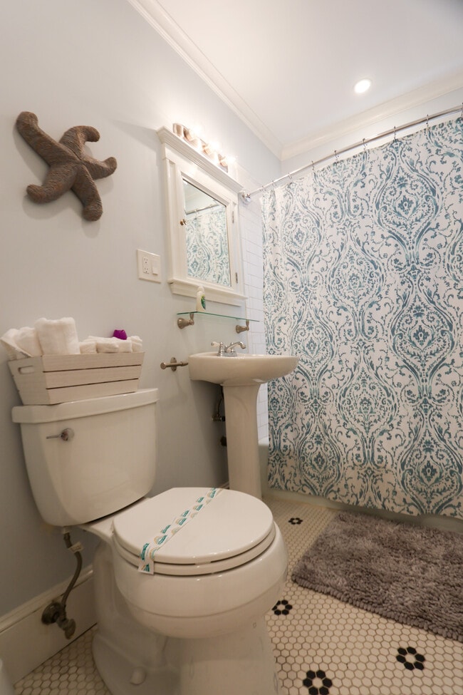 247 Savin Hill Ave, Unit 2 in Boston, MA - Building Photo - Building Photo