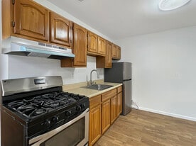 32 Kelly Blvd, Unit #1 in Staten Island, NY - Building Photo