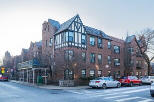 The Gardens in Forest Hills, NY - Building Photo