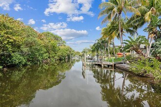 14019 N Miller Dr in West Palm Beach, FL - Building Photo - Building Photo