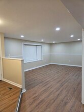 4239 Glenn Dale Rd in Bowie, MD - Foto de edificio - Building Photo