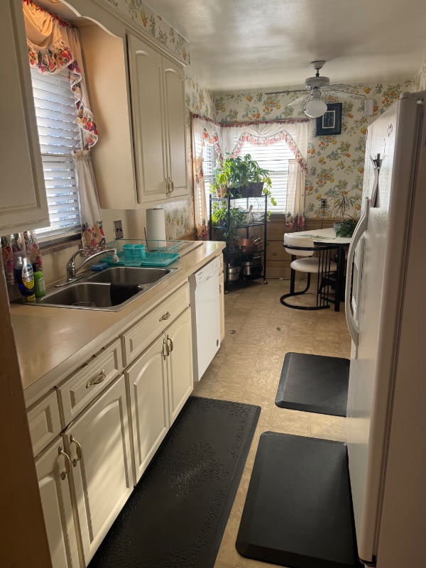 20455 Strathmoor St in Detroit, MI - Building Photo - Building Photo