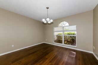 301-112 112th St E in Bradenton, FL - Foto de edificio - Building Photo