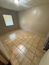 2540 N Lynwood Dr in Beaumont, TX - Building Photo - Building Photo